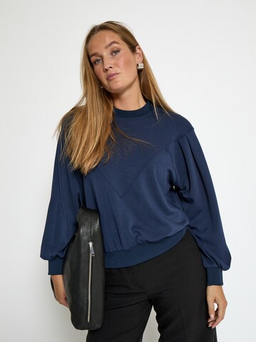 Peppercorn Sweatshirt 'Dicette' i blå