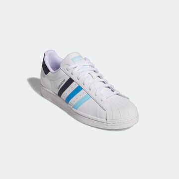 ADIDAS ORIGINALS Rövid szárú sportcipők 'Superstar' - fehér