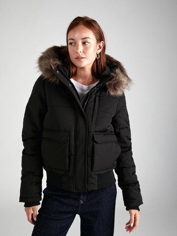 Superdry Winterjas 'Everest' in Zwart: voorkant