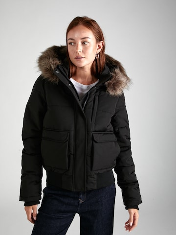 Superdry Зимняя куртка 'Everest' в Черный: спереди