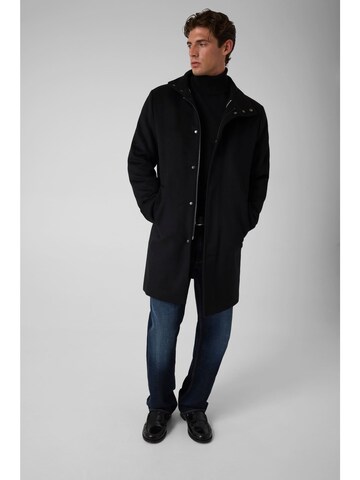 GUESS Winter Coat in Black: front
