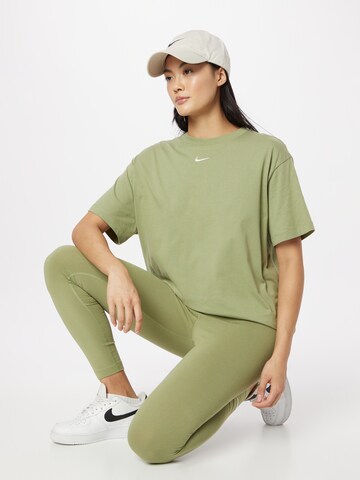 žalia Nike Sportswear Marškinėliai