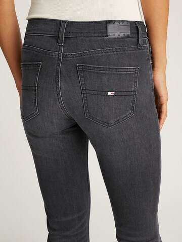 Tommy Jeans Regular Jeans 'MADDIE' in Blue