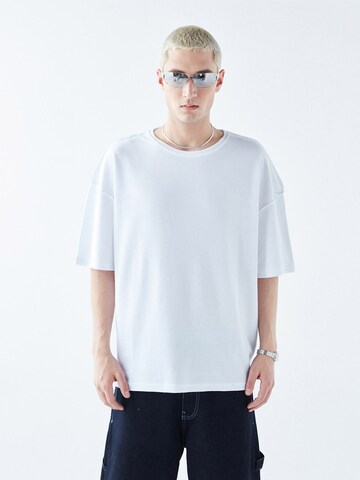 VAMOS CLO Shirt 'Chandler' in White: front