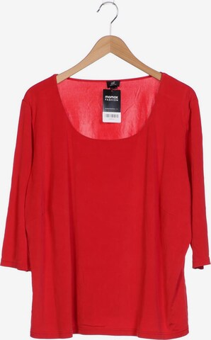 Emilia Lay Top & Shirt in 6XL in Red: front