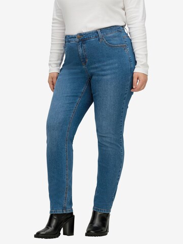 SHEEGO Slimfit Jeans in Blau: predná strana