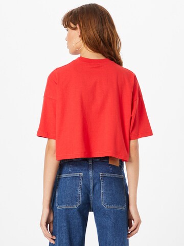 Public Desire T-Shirt in Rot