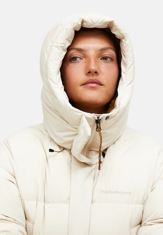 PEAK PERFORMANCE Wintermantel in Beige