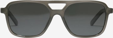 Pilgrim Sončna očala 'ELODIE' | siva barva