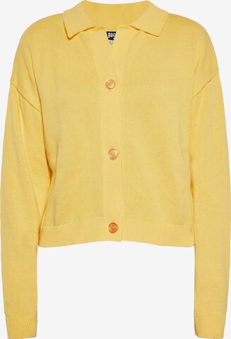 ROCKEASY Knit Cardigan in Yellow: front