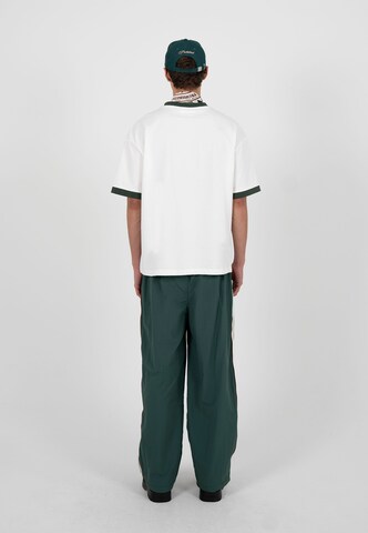 Maglietta di Prohibited in bianco