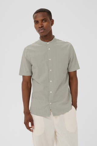 Coupe regular Chemise 'Trostol' Matinique en vert : devant