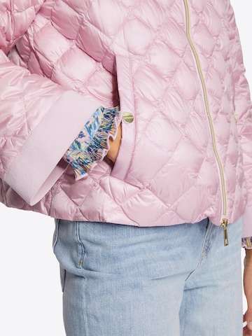 Veste mi-saison Rich & Royal en rose