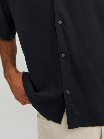 JACK & JONES Comfort fit Button Up Shirt 'Jeff' in Black