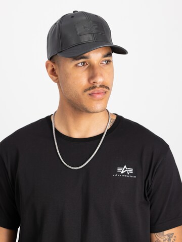 ALPHA INDUSTRIES Pet in Zwart: voorkant