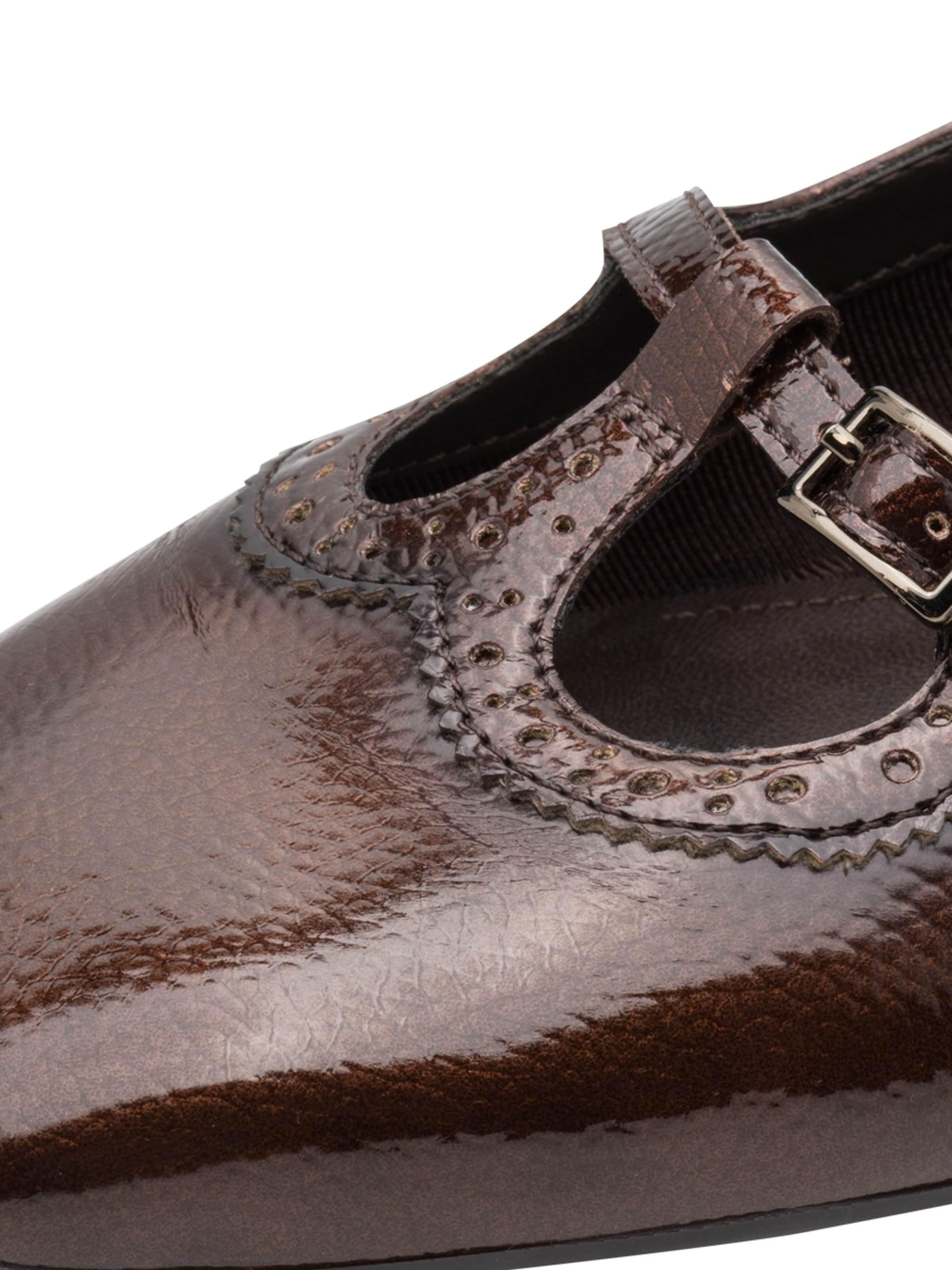 Tamaris Strap ballerina in Brown