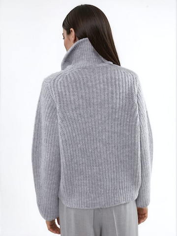 Hiccup Knit cardigan in Grey