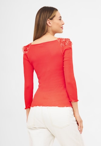 TOOche Shirt 'Mia' in Red