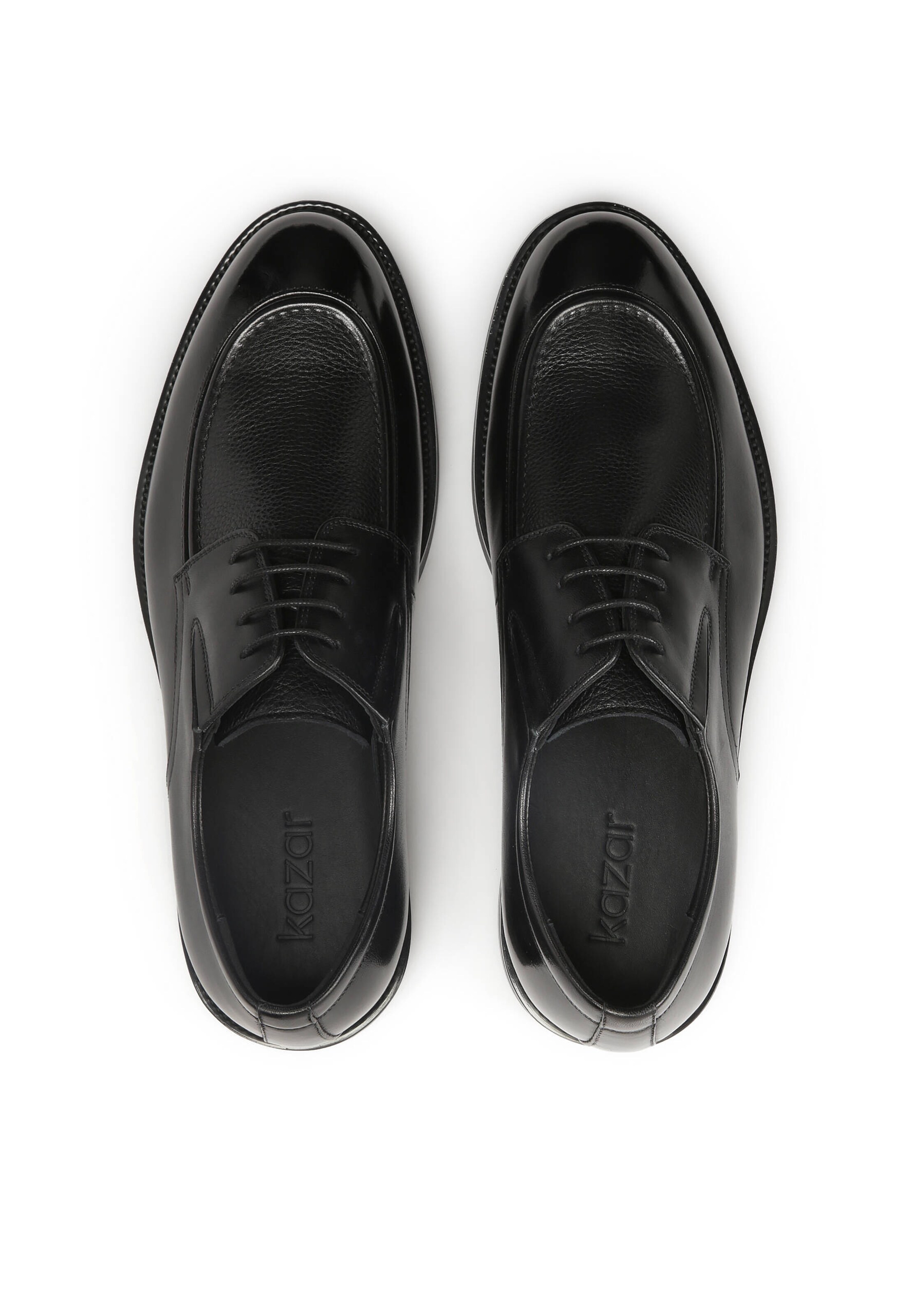 Scarpa stringata di Kazar in nero