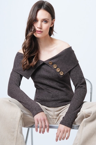 Trend Alaçatı Stili - Camiseta en marrón: frente