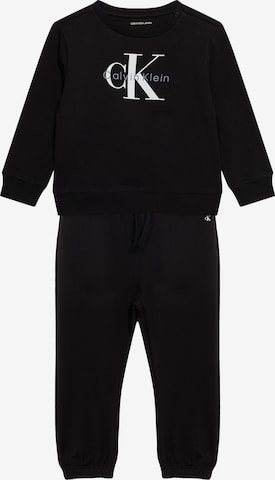 juoda Calvin Klein Jeans Treningas: priekis