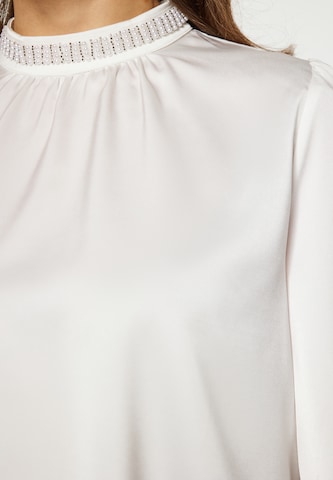 faina Blouse in White