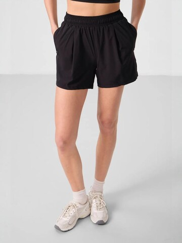Tommy Life Regular Workout Pants in Black