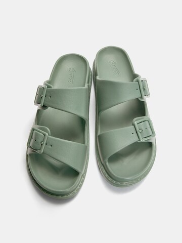 Pull&Bear Pantolette in Grün