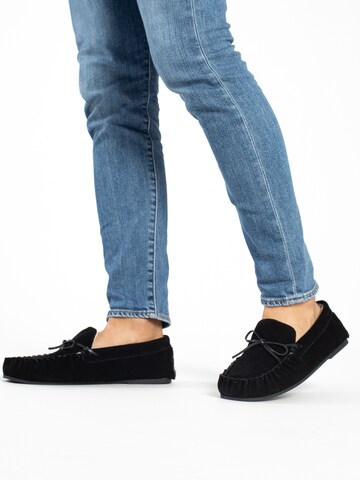 Gooce Moccasin 'Anchorage' in Black: front
