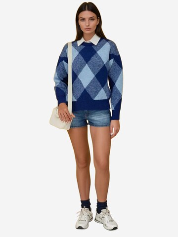 Hiccup Pullover in Blau