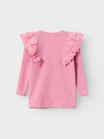 Tricou 'FINAS' de la NAME IT pe roz