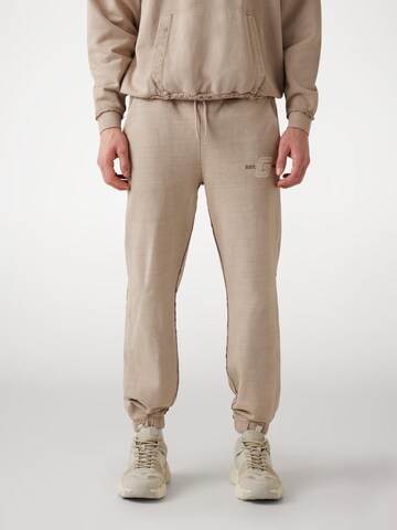 GUESS Tapered Hose in Beige: Vorderseite