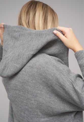 Cloud5ive Knitted coat in Grey