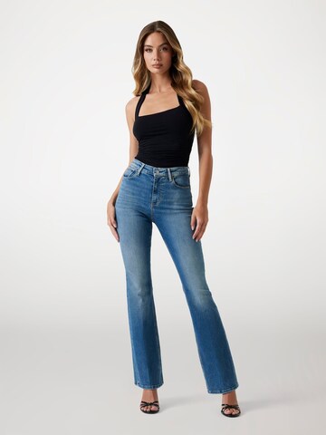 GUESS Flared Jeans in Blau