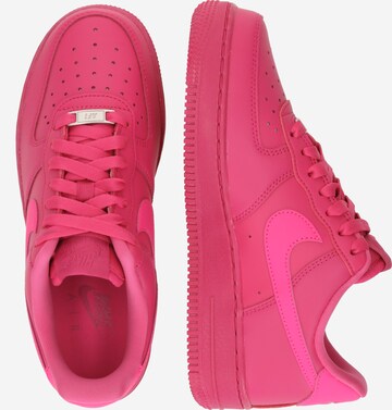 Nike Sportswear Nízke tenisky 'AIR FORCE 1 07' - ružová