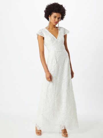 Chi Chi London Вечерна рокля в бяло