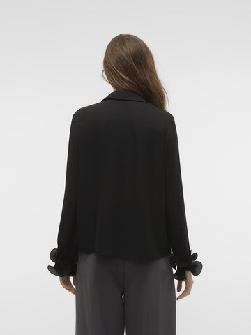 VERO MODA Blouse in Black