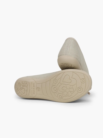 Pisamonas - Bailarina en beige