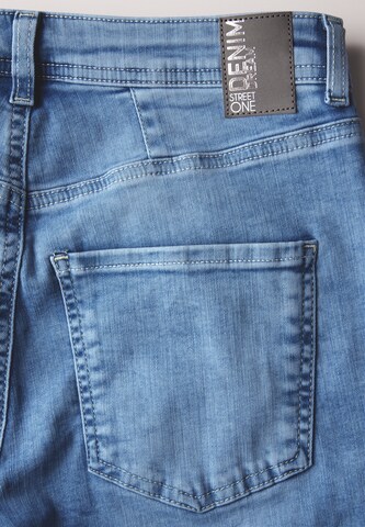 STREET ONE Boot cut Jeans in Blue