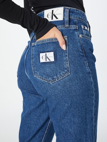 Calvin Klein Jeans Zwężany krój Jeansy w kolorze niebieski