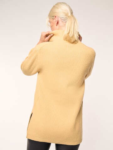 ABOUT YOU x Laura Giurcanu Pullover 'Tessa' in Beige