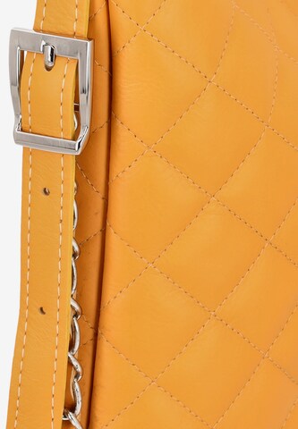 faina Shoulder Bag in Yellow