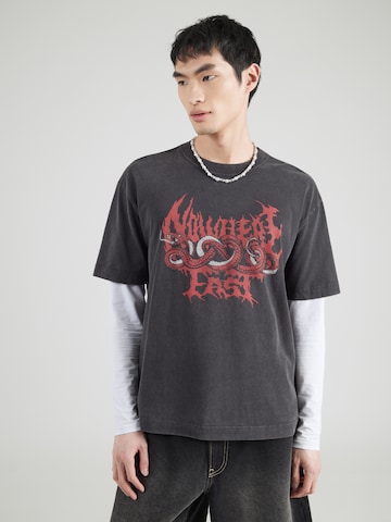 T-Shirt HOLLISTER en noir : devant