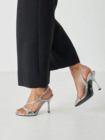 Tamaris Sandaal in Grijs