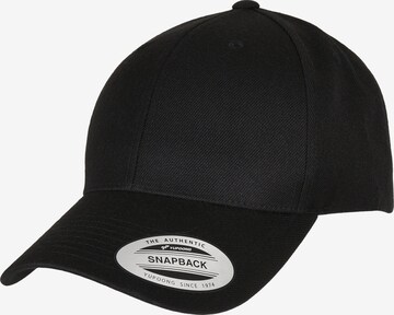 Casquette Flexfit en noir : devant