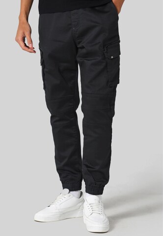 883Police Tapered Cargo Pants in Grey: front