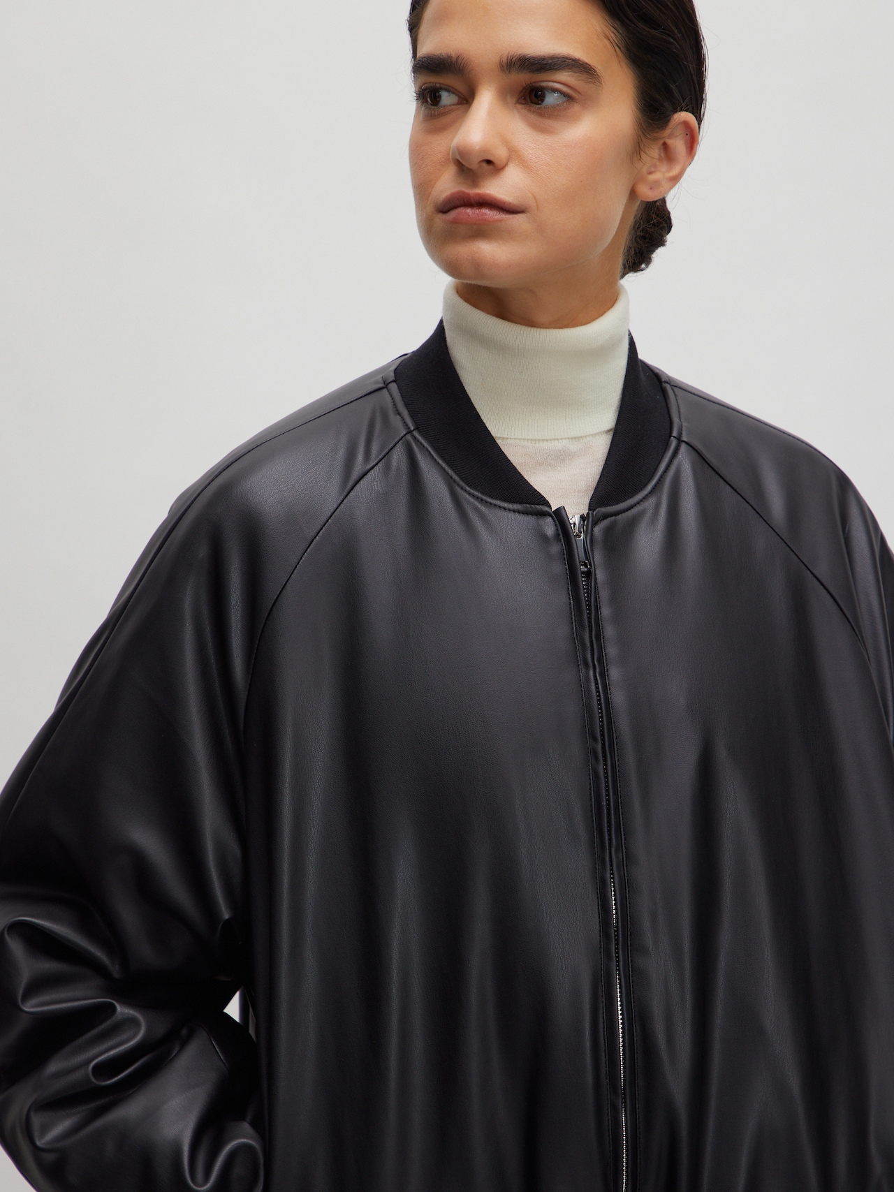 EDITED Producten Tussenjas 'Rika' Zwart