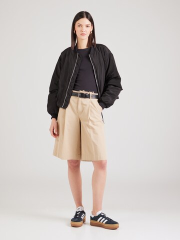 Top 'PCMAY' di PIECES in nero