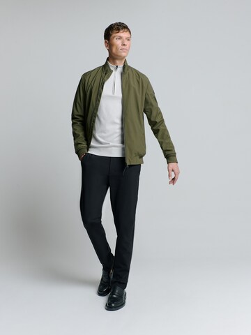 No Excess Between-season jacket in Green