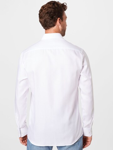 Coupe slim Chemise business ETERNA en blanc